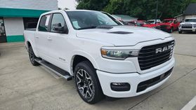 2025 Ram 1500 Crew Cab - Image 3