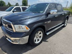 2016 RAM 1500 CREW CAB PICKUP V8, HEMI, 5.7 LITER LARAMIE LIMITED PICKUP 4D 5 1/2 FT