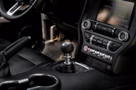 2015 Ford Mustang - Image 28