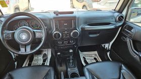 2018 Jeep Wrangler Unlimited - Image 11