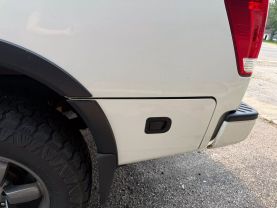 2015 Nissan Titan Crew Cab - Image 9