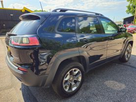 2019 JEEP CHEROKEE SUV V6, 3.2 LITER TRAILHAWK SPORT UTILITY 4D
