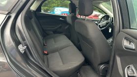 2018 Ford Focus - Image 17