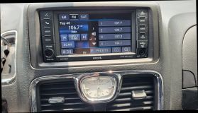 2014 Chrysler Town & Country S Minivan 4d - Image 13