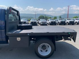 2012 FORD F550 SUPER DUTY CREW CAB 9FT FLATBED GOOSENECK TRUCK FLATBED TRUCKS V8, TURBO DIESEL, 6.7 LITER 176" W.B. 4D - Eddies Auto Sales