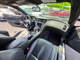 2017 INFINITI Q60