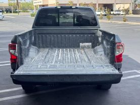 2017 NISSAN TITAN CREW CAB PICKUP V8, 5.6 LITER S PICKUP 4D 5 1/2 FT