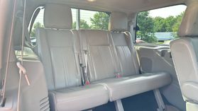 2016 Lincoln Navigator - Image 29
