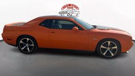 2014 DODGE CHALLENGER COUPE V8, HEMI, 5.7 LITER R/T CLASSIC COUPE 2D