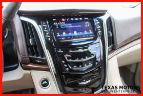 2017 CADILLAC ESCALADE SUV V8, 6.2 LITER LUXURY SPORT UTILITY 4D
