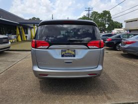 2017 CHRYSLER PACIFICA VAN V6, 3.6 LITER TOURING MINIVAN 4D
