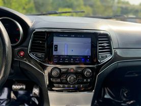 2019 JEEP GRAND CHEROKEE SUV V8, HEMI, 6.4 LITER SRT SPORT UTILITY 4D