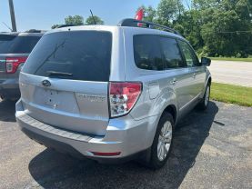 2013 SUBARU FORESTER SUV 4-CYL, PZEV, 2.5 LITER 2.5X PREMIUM SPORT UTILITY 4D