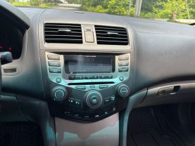 2006 Honda Accord - Image 14