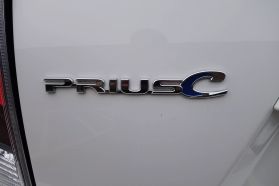 2018 TOYOTA PRIUS C HATCHBACK 4-CYL, HYBRID, 1.5 LITER TWO HATCHBACK 4D