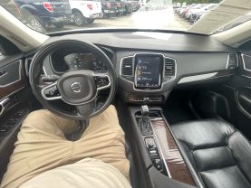 2019 VOLVO XC90