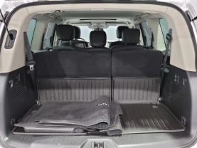 2018 Nissan Armada - - Image 21