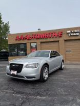 2019 CHRYSLER 300