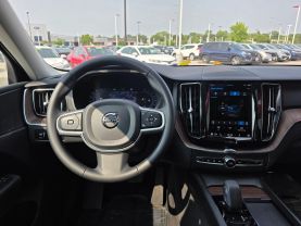 2022 VOLVO XC60 SUV 4-CYL, DRIVE-E, TURBO, 2.0 LITER B5 MOMENTUM SPORT UTILITY 4D