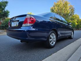2005 TOYOTA CAMRY XLE SEDAN 4D