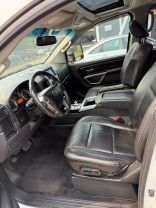 2015 Nissan Titan Crew Cab - Image 10