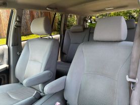 2005 Toyota Highlander - Image 10