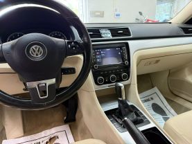 2012 VOLKSWAGEN PASSAT