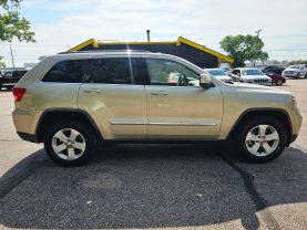 2011 JEEP GRAND CHEROKEE SUV V6, FLEX FUEL, 3.6 LITER LAREDO SPORT UTILITY 4D