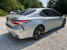 2020 TOYOTA CAMRY SEDAN 4-CYL, 2.5 LITER SE SEDAN 4D at T&T Repairables - used car dealership in Spencer, Indiana.