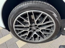 2020 PORSCHE MACAN SUV V6, TURBO, 3.0 LITER S SPORT UTILITY 4D