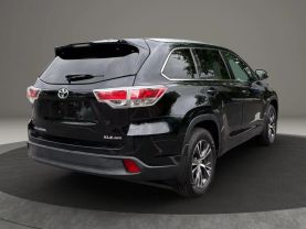 2016 Toyota Highlander - Image 6