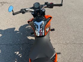 2023 KTM 200 DUKE SPORTBIKES - -