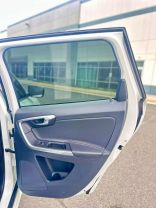 2017 VOLVO XC60 SUV 4-CYL, DRV-E, TURBO, 2.0L T6 DYNAMIC SPORT UTILITY 4D
