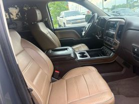 2017 GMC SIERRA 1500 CREW CAB - V8, ECOTEC3, 6.2 LITER DENALI PICKUP 4D 5 3/4 FT