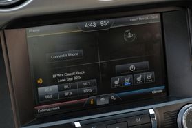 2015 Ford Mustang - Image 35