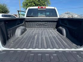 2018 Gmc Sierra 1500 Crew Cab Sle Pickup 4d 5 3/4 Ft - Image 11