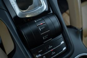 2018 PORSCHE CAYENNE SUV V6, SPRCHG, HYBRID, 3.0L S E-HYBRID SPORT UTILITY 4D