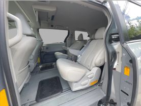 2013 TOYOTA SIENNA VAN V6, 3.5 LITER XLE MINIVAN 4D