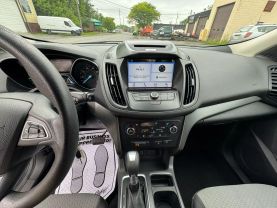 2017 FORD ESCAPE SUV 4-CYL, ECOBOOST, 1.5T SE SPORT UTILITY 4D