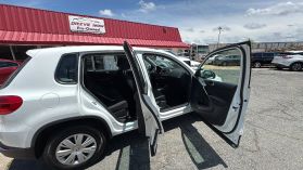 2017 VOLKSWAGEN TIGUAN LIMITED SUV 4-CYL, TURBO, 2.0 LITER 2.0T SPORT UTILITY 4D
