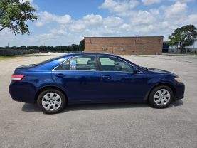 2010 Toyota Camry - Image 8