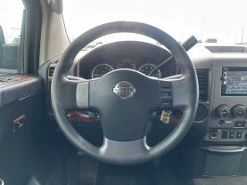 2011 NISSAN TITAN CREW CAB