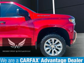 2021 CHEVROLET SILVERADO 1500 CREW CAB PICKUP 4-CYL, TURBO, 2.7 LITER CUSTOM PICKUP 4D 5 3/4 FT