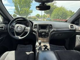2017 JEEP GRAND CHEROKEE SUV V6, VVT, 3.6 LITER LAREDO E SPORT UTILITY 4D