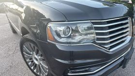 2015 Lincoln Navigator - Image 11