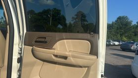 2014 Chevrolet Suburban 1500 - Image 17