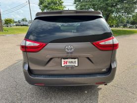 2019 TOYOTA SIENNA VAN V6, 3.5 LITER LE MINIVAN 4D