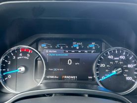 2017 Ford F250 Super Duty Crew Cab Platinum Pickup 4d 6 3/4 Ft - Image 33