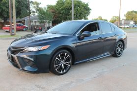 2019 TOYOTA CAMRY
