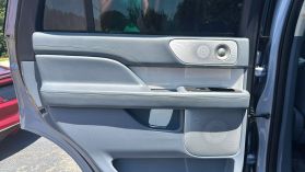 2020 Lincoln Navigator - Image 19